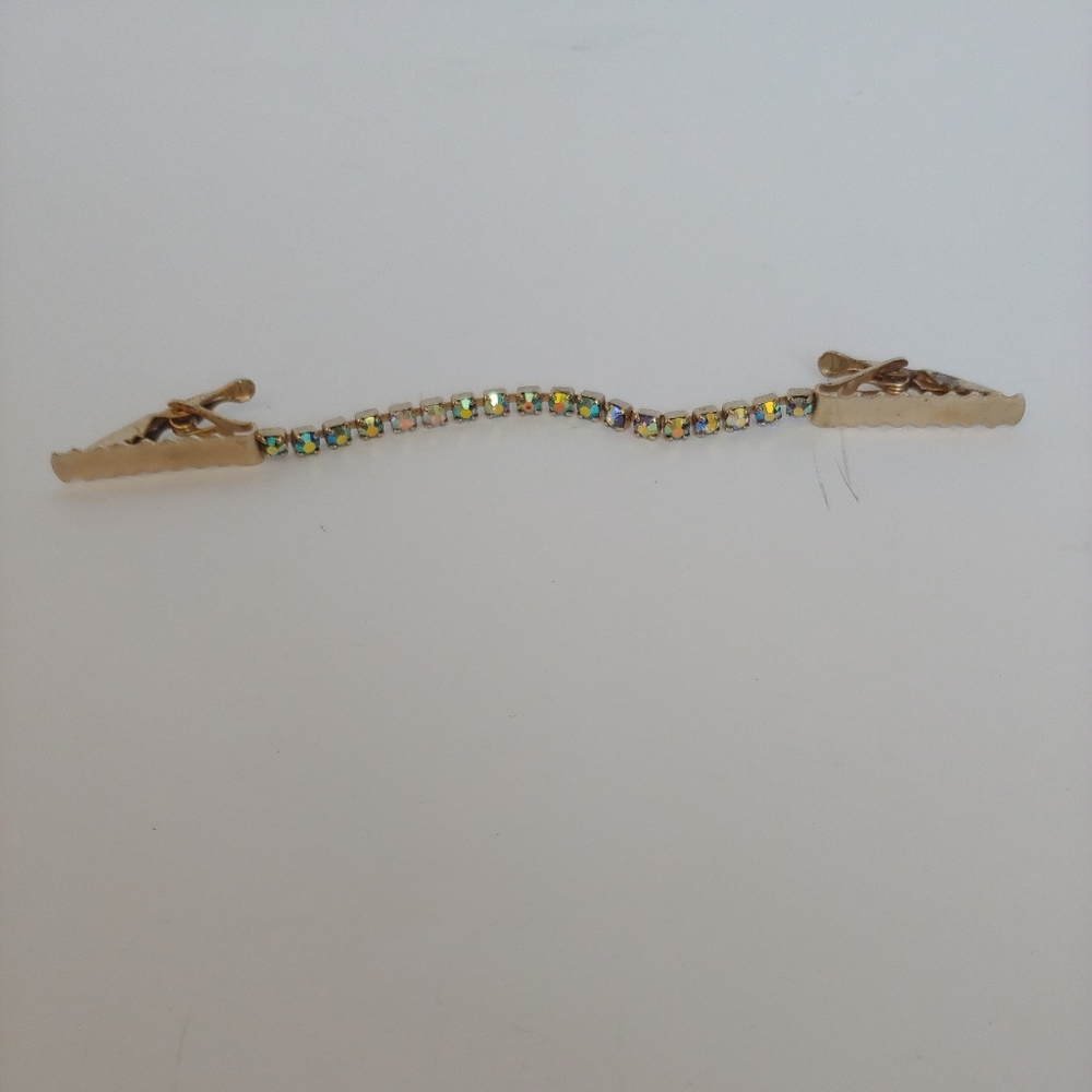 Sweater Clips - image 1